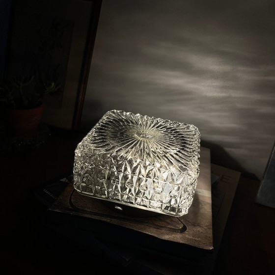 Vintage 1970-1980 small square transparent glass wall/ceiling light, Metal (photo 8 of 9)