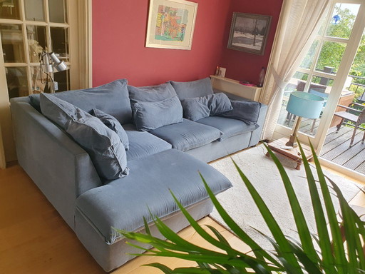 1 Delightful L-shaped sofa