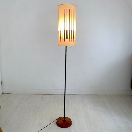 Image 1 of Lampadaire scandinave vintage 1960's teck et placage de teck