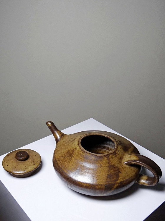 Image 1 of Teiera vintage in stile giapponese degli anni '70-'90, in gres marrone, realizzata a mano e firmata Pichon.