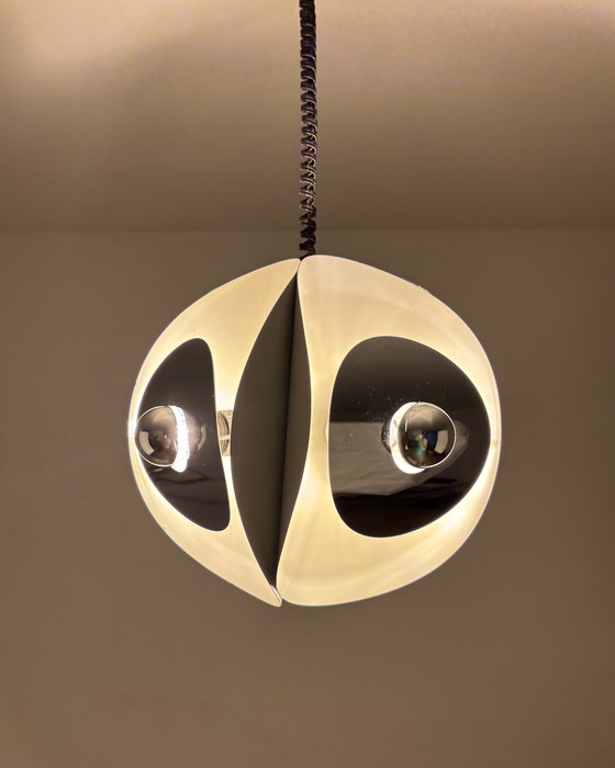 Image 1 of Goffredo Regianni Italien Space Age Pendelleuchte, 1970er Jahre, weiß lackiertes Metall &amp; Chromschilde, Mid Century, Industr