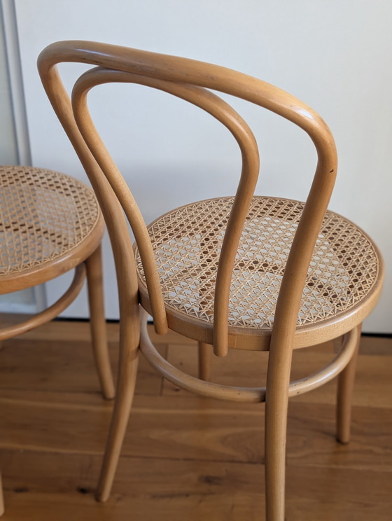 Image 1 of Set van 2 Thonet No 18 rotan caféstoelen, ZPM Radomsko