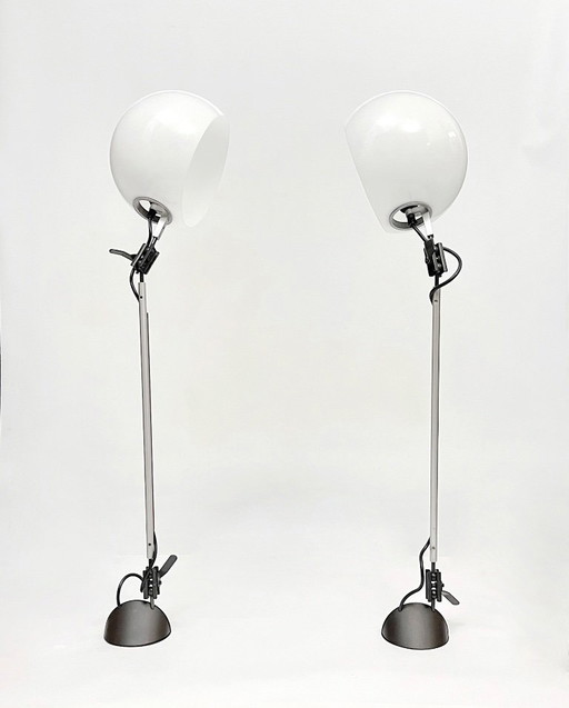 Coppia di applique “Aggregato” di Enzo Mari per Artemide, 1974.