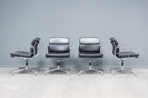 Eames EA208 meeting chair, 10x