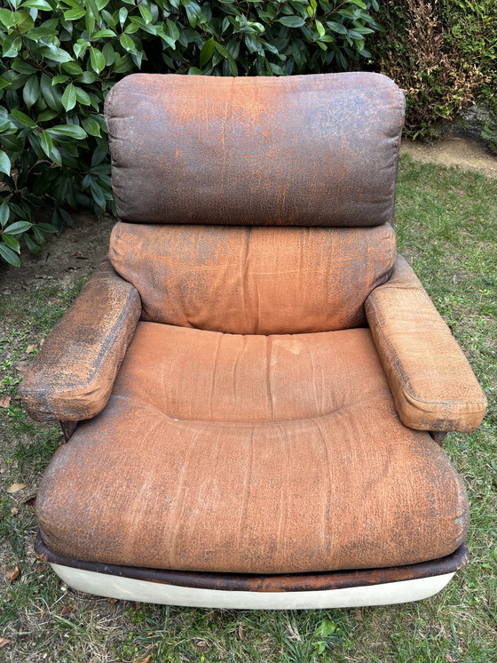 Image 1 of Fauteuil Airborne par Michel Cadestin