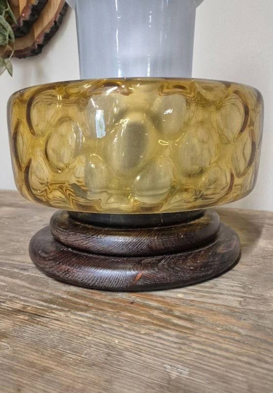 Table Lamp Mid-20th Century Amber Pressed Glass and Wood Lamp, 27 × 27 × 25 Cm (photo 5 of 8)