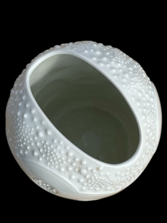 Image 1 of AK Kaiser #368 porcelain op art vase rare shape h= 20cm W-Germany vintage 1960s