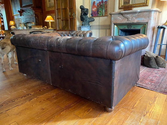 Image 1 of divano Chesterfield