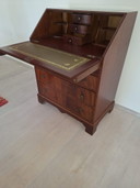 Scrivania antica in noce
