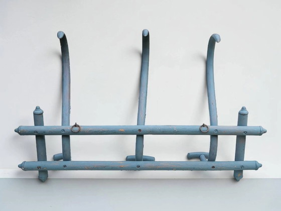 Thonet-style wall coat rack made of painted bent wood. – Art Nouveau (photo 5 of 6)