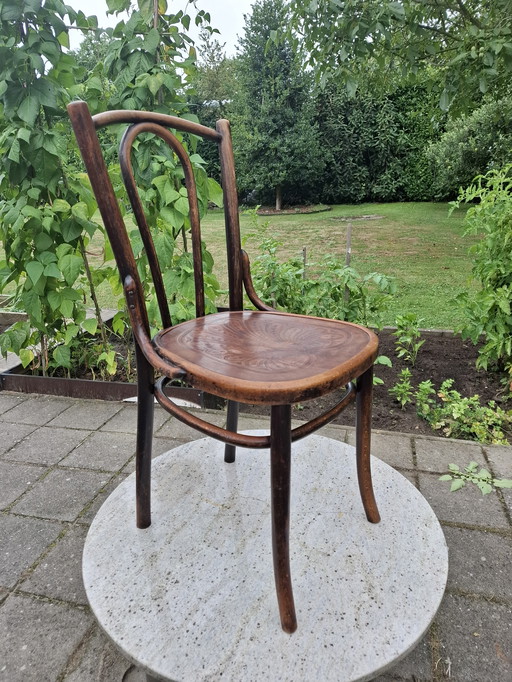 Levee chair