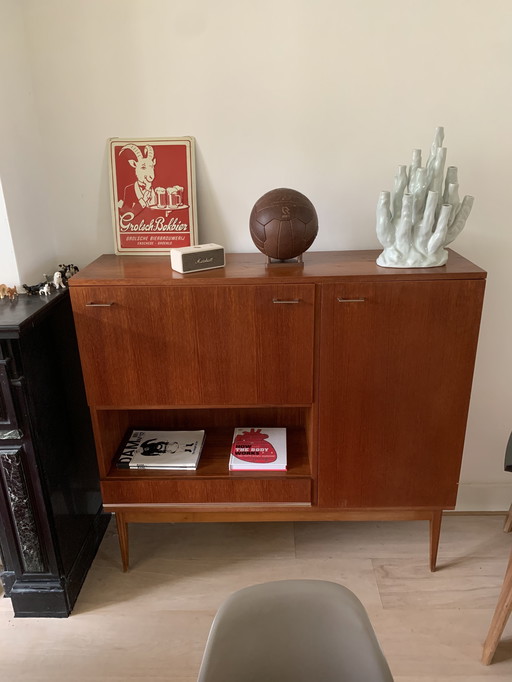 Meuble du milieu du siècle