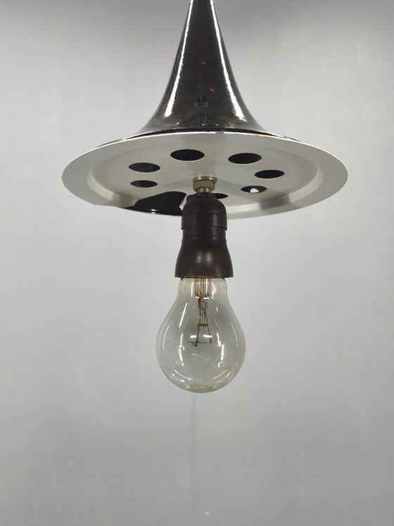 Image 1 of Lampada a sospensione ceca regolabile, in vetro opalino, anni '70