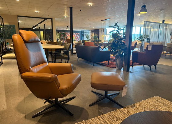 Image 1 of Entro Two