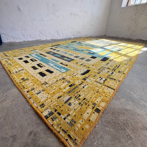 Image 1 of Large Vintage Hungarian Mid-Century Rug, 1960