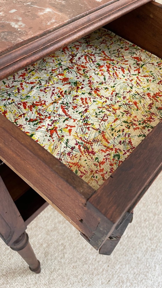 Image 1 of Comodino antico in legno e marmo