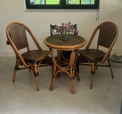 Parisian bistro table + 2 chairs