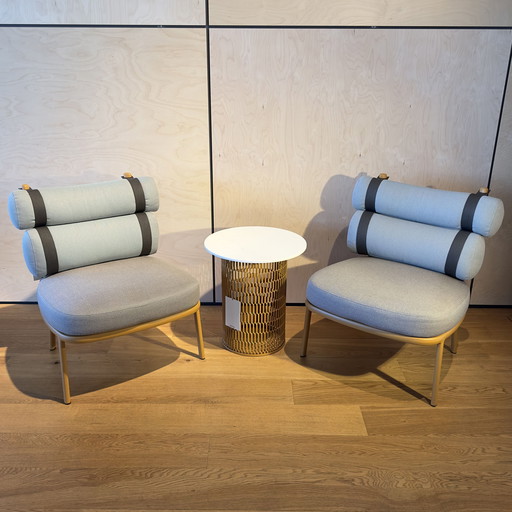 Silla de jardín Kettal Roll Club (juego de 2) con mesa de jardín de malla Ø48