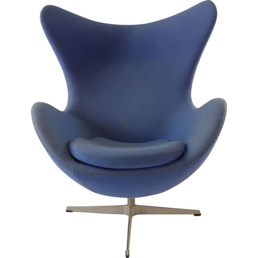 Vintage armchair by Arne Jacobsen for Fritz Hansen 2000