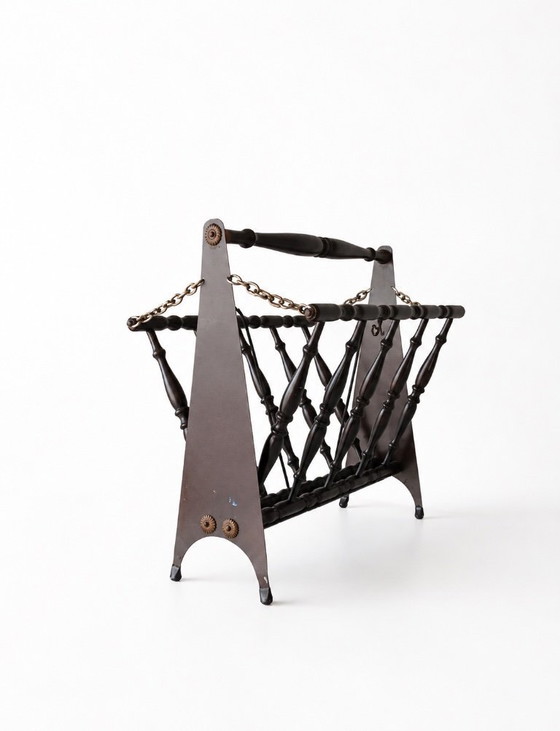 Image 1 of Revistero plegable italiano de mediados de siglo (años 50) – Madera teñida de ébano y latón