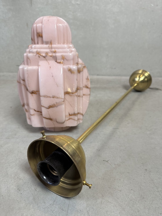 Image 1 of Art deco skyscraper - gemarmerde rosé opaline