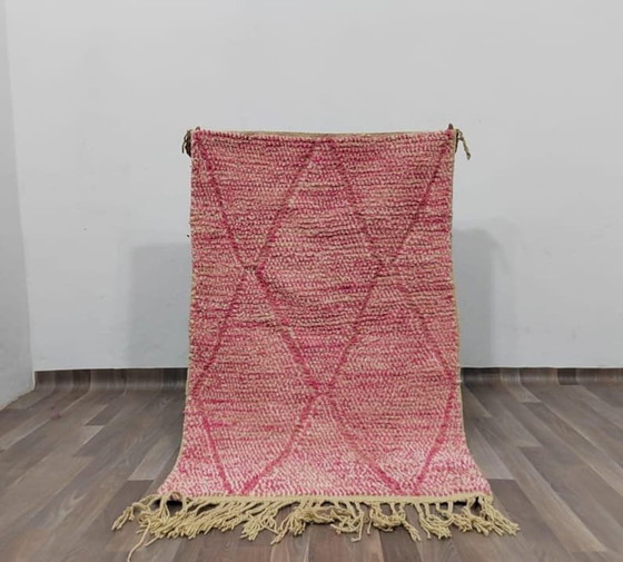 Alfombra bereber rosa de 1,6/2,5 m – Ahrend, Wool (photo 2 of 8)