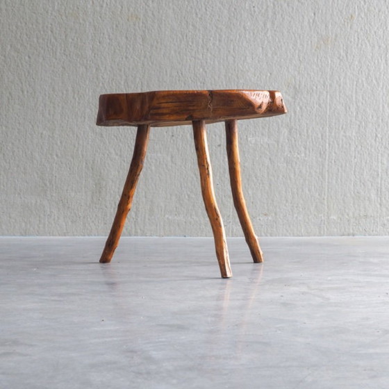 Vintage Franse bijzettafel van iepenhout in een koffer – Wood (photo 18 of 21)