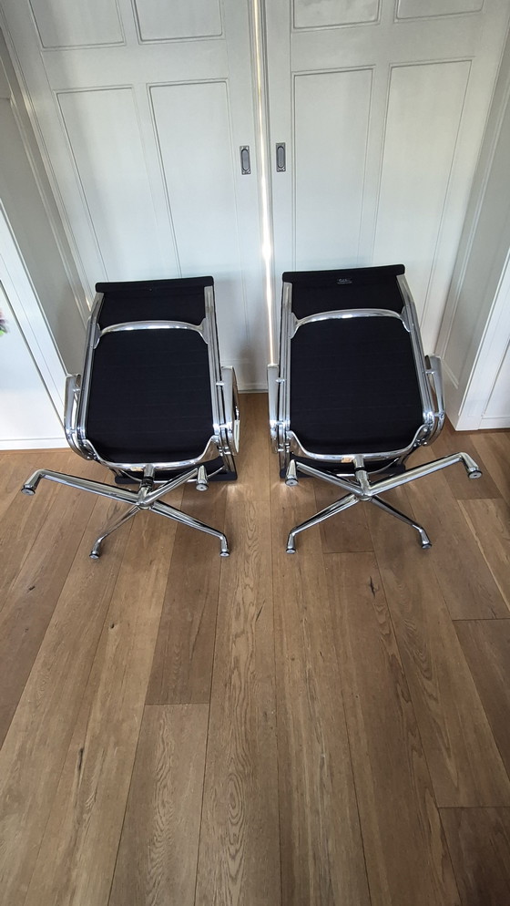 Image 1 of 2 x vitra eames stoelen