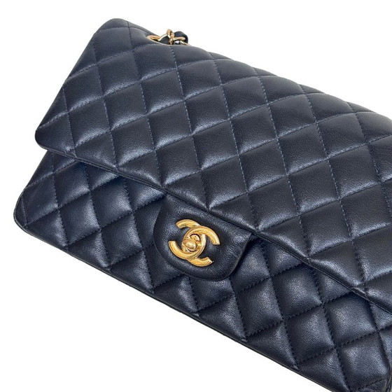 Chanel classic flap medium – Crossbody bags, Lambskin (photo 27 of 28)