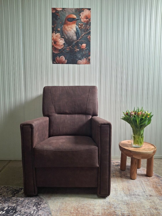 Image 1 of Luxurious leather armchair, new