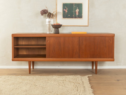 Buffet danois des années 60 par Bramin