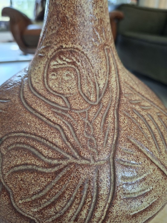 Large vintage Accolay France vase with Sgraffito dancing girl. – Ceramic (photo 6 of 9)
