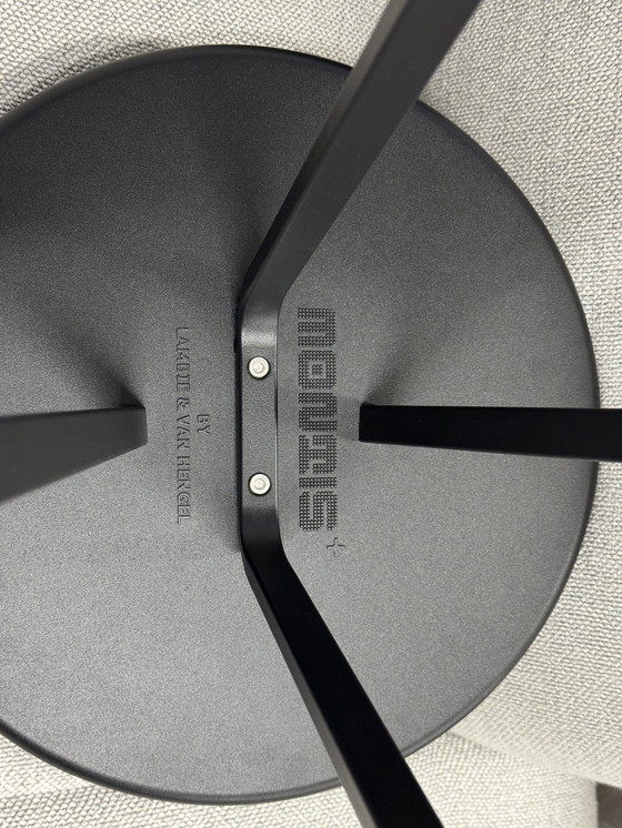 Image 1 of Mesa auxiliar Montis Tor