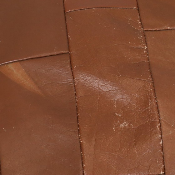 Image 1 of Pouf rotondo vintage in similpelle con patchwork