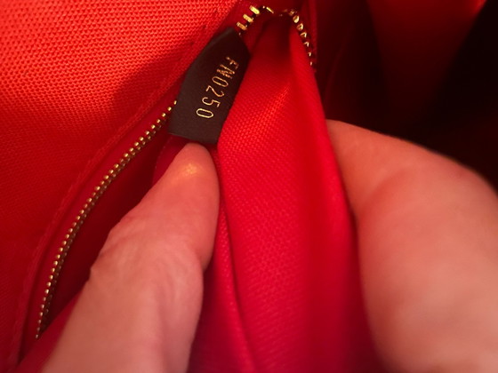 Monogram Giant Reverse OnTheGo GM 2-Weg Tote tas, Louis Vuitton, Tote tassen, Leer, Textiel, Beige (foto 15 van 15)