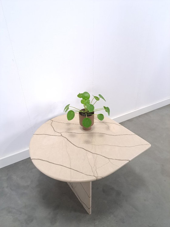 Image 1 of Marble teardrop-shaped table