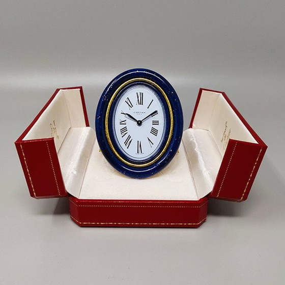 Image 1 of Pendulette Cartier en lapis-lazuli, superbe réveil des années 1980. Fabriqué en Suisse.