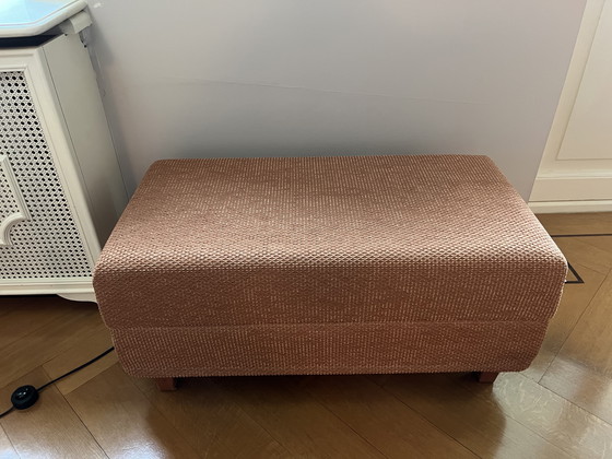 Image 1 of Set van 2 Giorgetti wingback fauteuils, plus een (voeten-) bankje