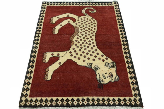 Image 1 of Hand-knotted nomadic rug with tiger motif - Shiraz 118 x 85 cm | Wool, red & beige