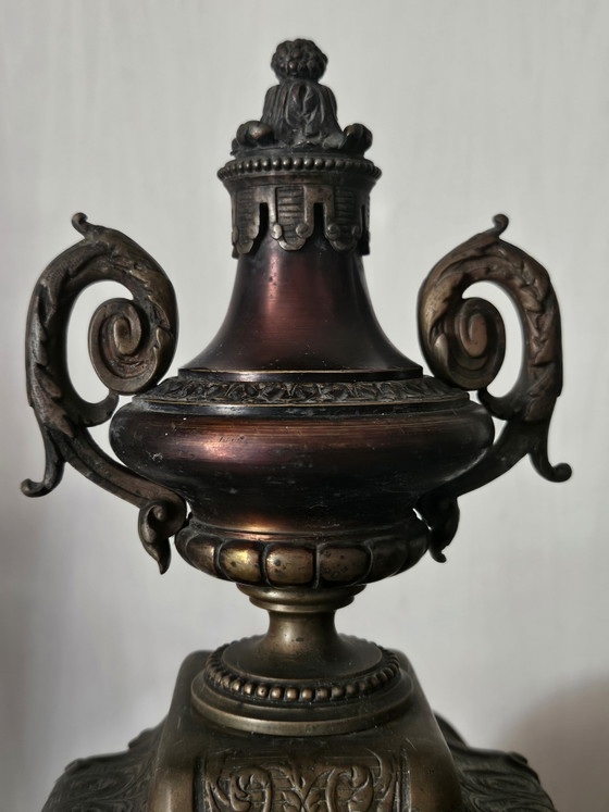 Embellecedores de chimenea de estilo neorrenacentista del siglo XIX. – Hersant, Relojes, Bronze (photo 4 of 14)