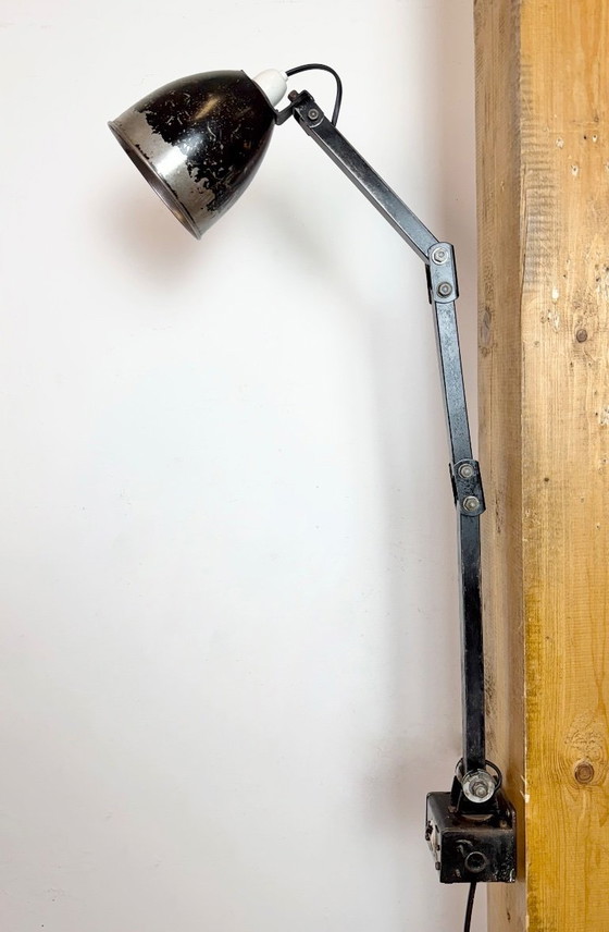 Image 1 of Industriële, zwarte, verstelbare wandlamp van Memlite, jaren 60.