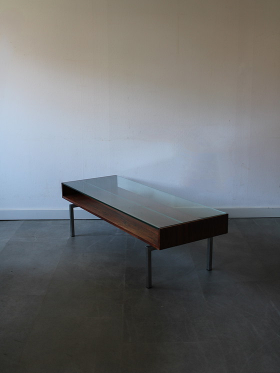 Image 1 of Vintage coffee table in rosewood and with glass by Topform
