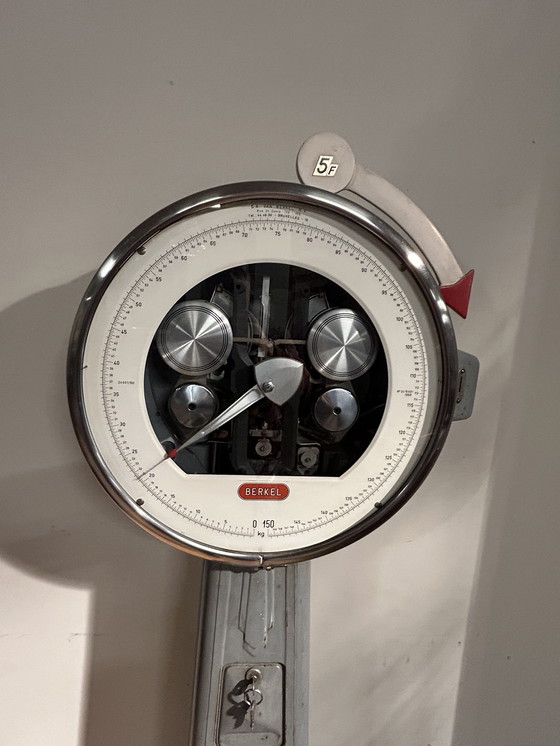 Image 1 of Berkel Wiegestation 1969 Stadtmobiliar