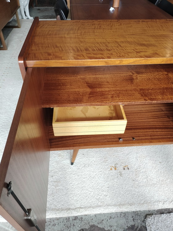 Image 1 of Vintage teakhouten groot dressoir 