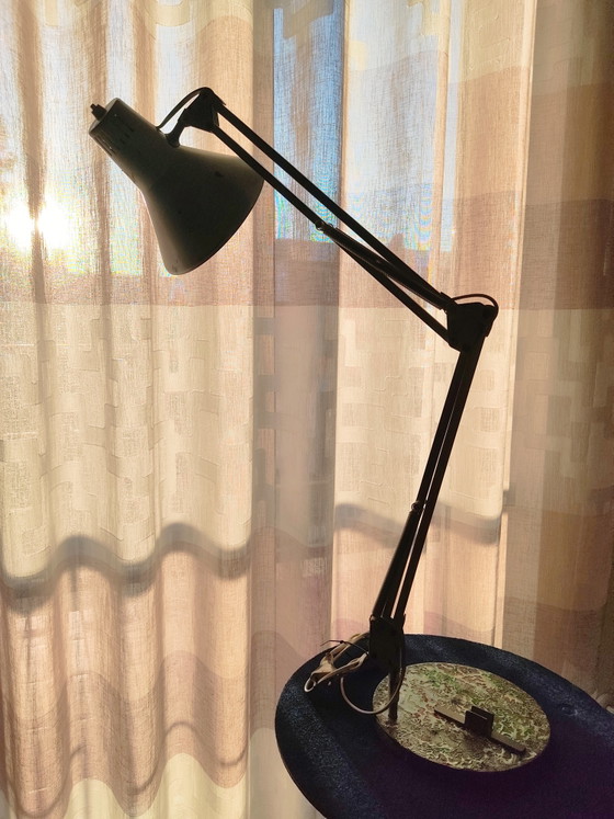 Lámpara de escritorio – Twist T-1, Lámparas de escritorio, Metal, Aluminium (photo 3 of 12)