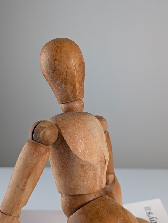 Image 1 of Figurine articulée en bois d'artiste, style milieu du XXe siècle
