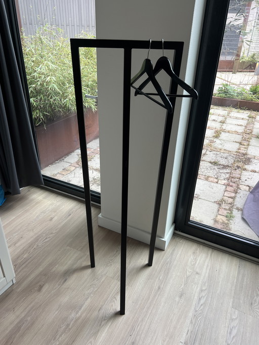Hay Loop Stand Hall Clothes Rack Black (en anglais)