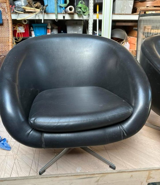 Image 1 of Twee jaar 60 kuipstoelen