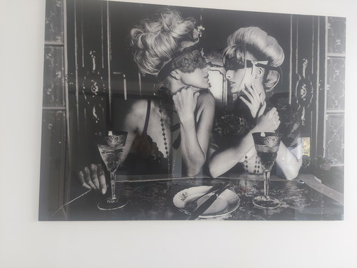 Moderne Fotokunst" 2 Frauen "schwarz-weiß hinter Plexiglas
