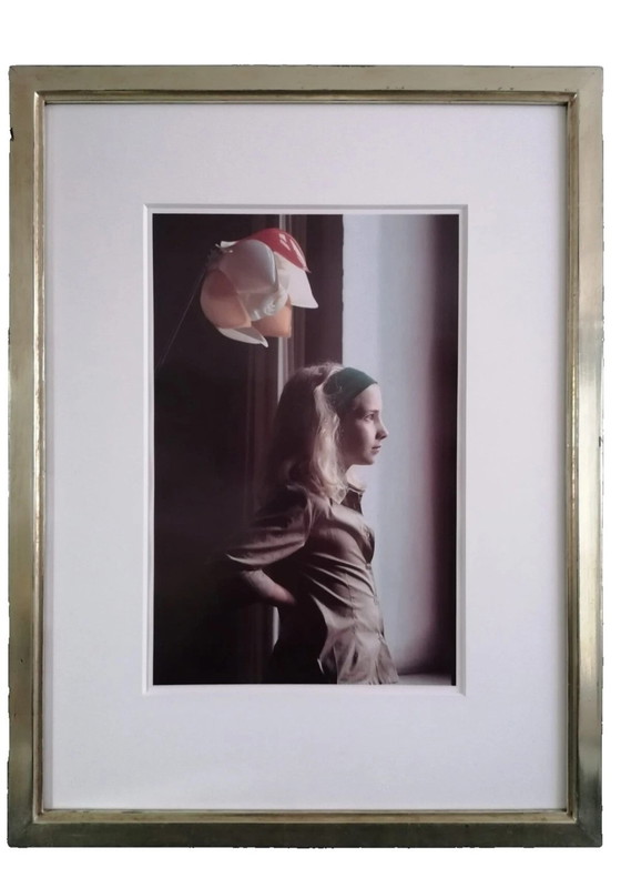 Photograph by Thomas Grünfeld, portrait "Woman in profile" with frame – Photography, Paper (photo 3 of 5)